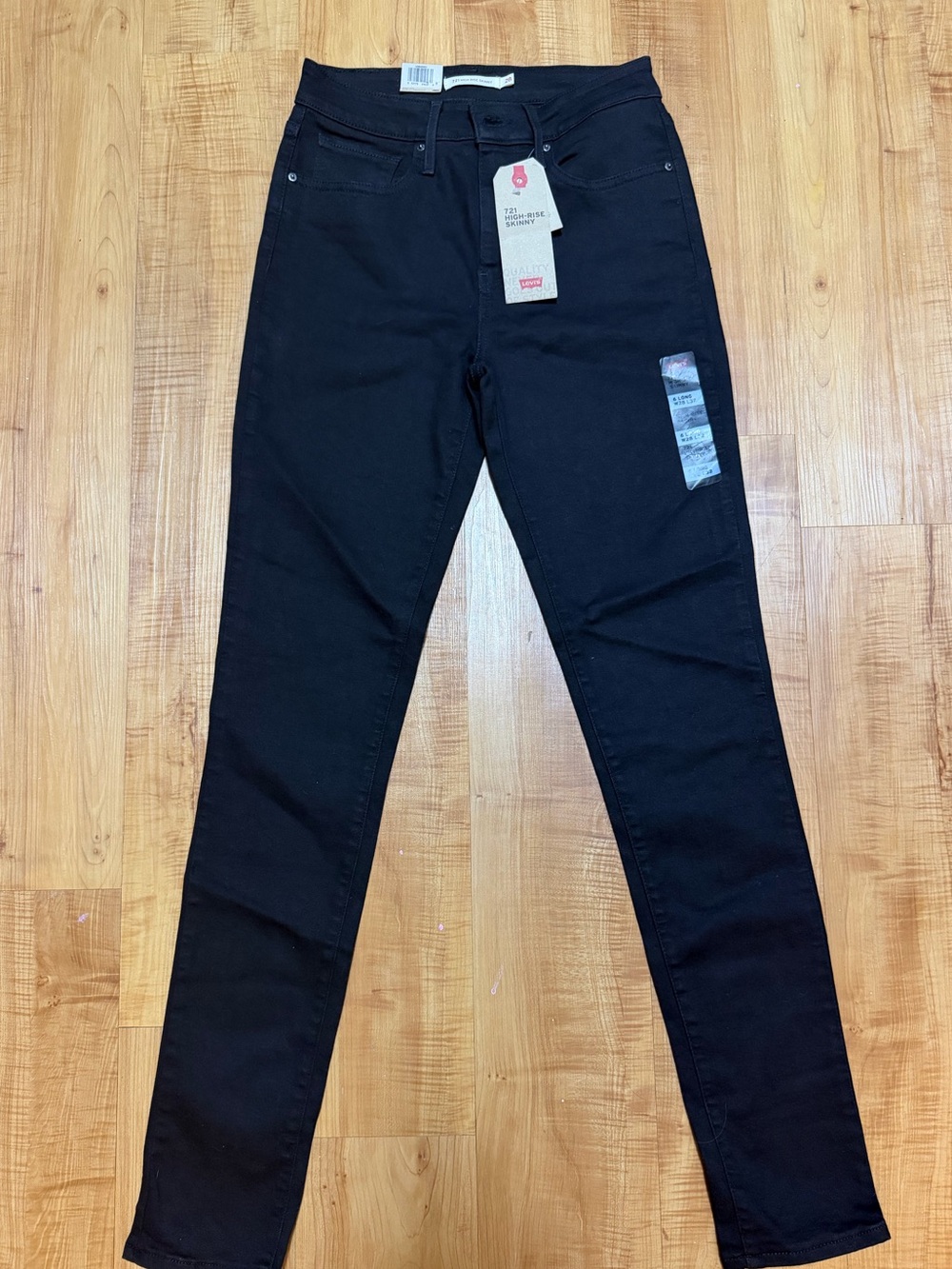 Levi's Brand New Black High Rise Skinny Jeans